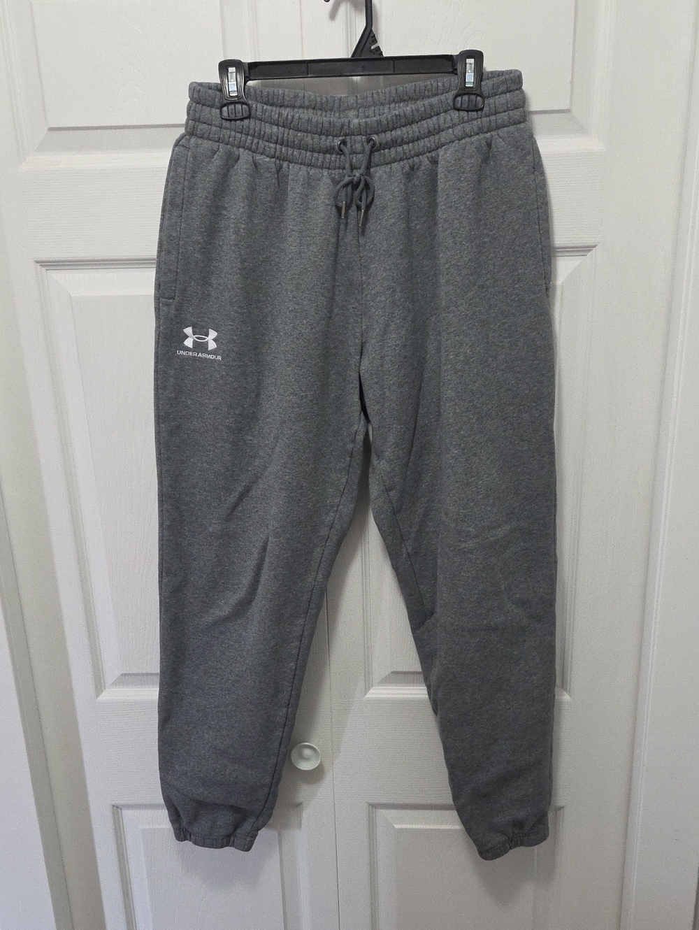 Mens Large Under Armour Gray Fleece Joggers